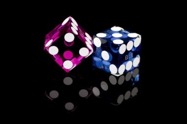 berlian slot mobile app showing Red Tiger live dealer interface